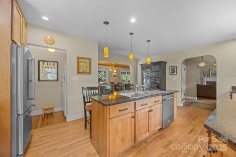 12 Rice Branch Road Asheville NC 28804