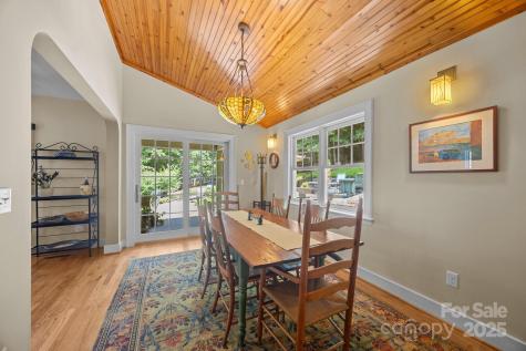 12 Rice Branch Road Asheville NC 28804