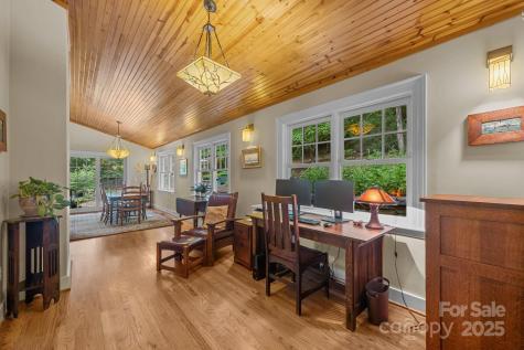 12 Rice Branch Road Asheville NC 28804