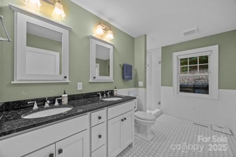 12 Rice Branch Road Asheville NC 28804