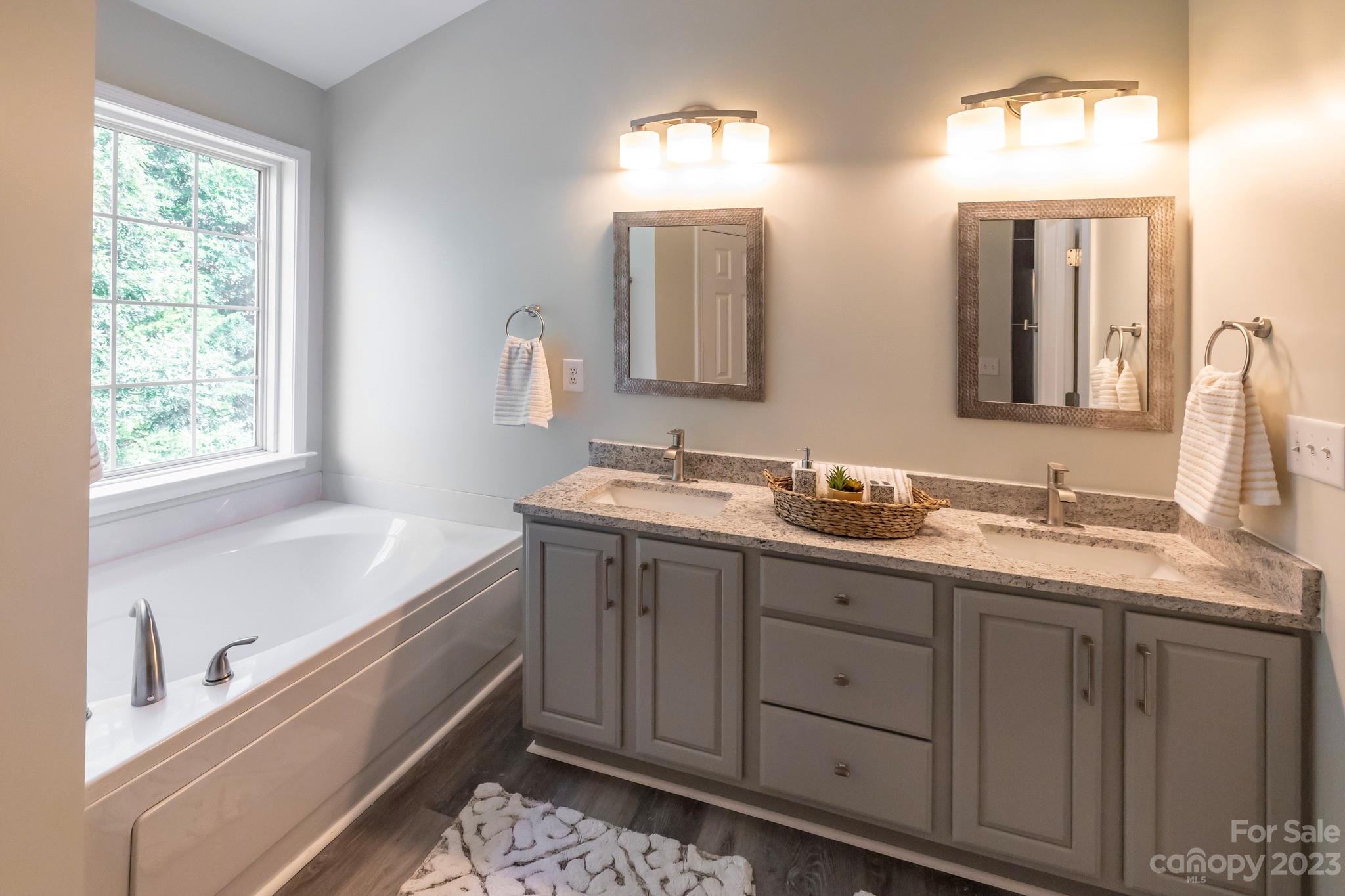 10631 Hellebore Road Charlotte NC 28213