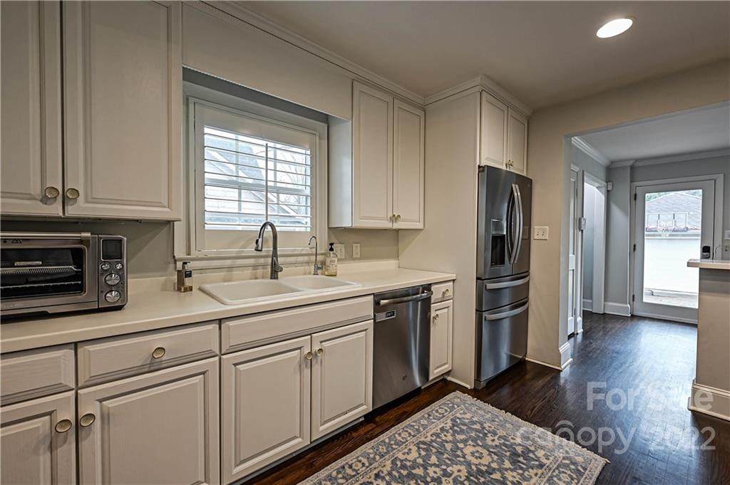 1653 Sterling Road Charlotte NC 28209