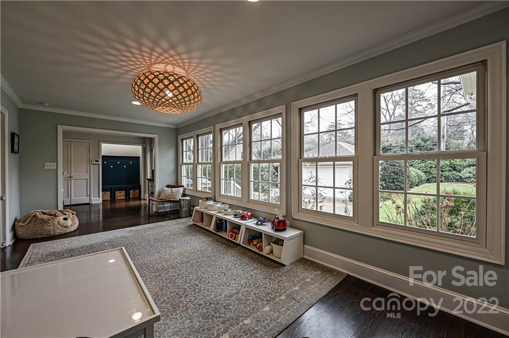 1653 Sterling Road Charlotte NC 28209