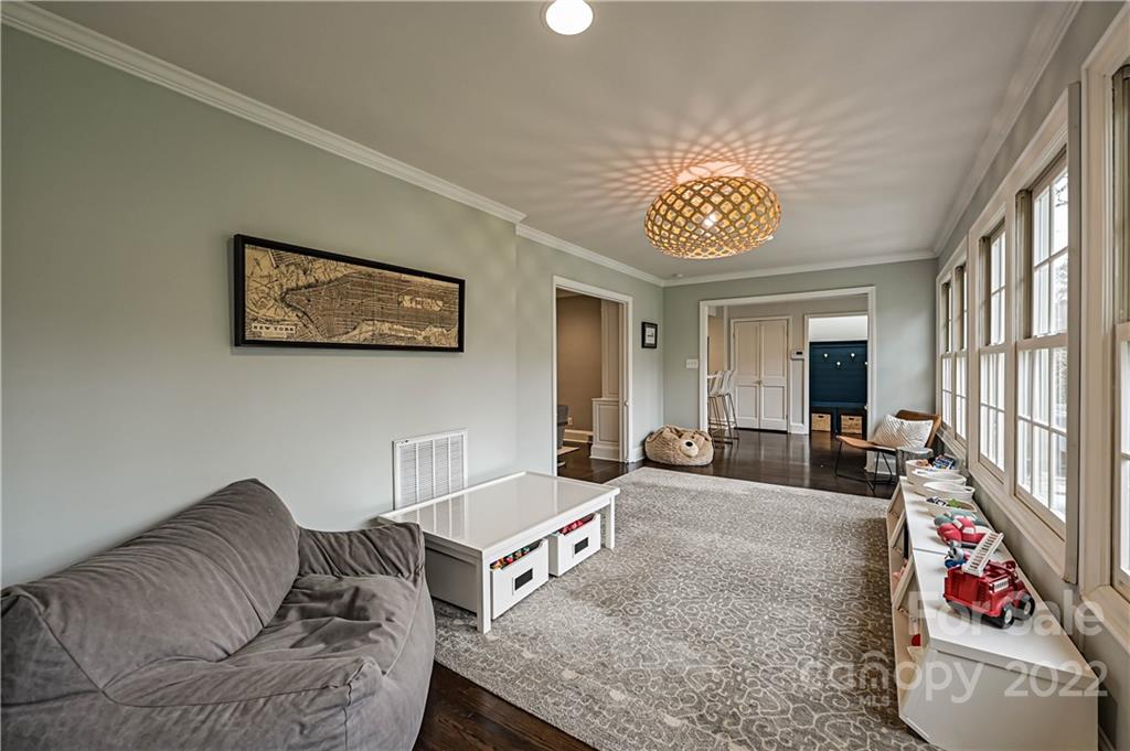 1653 Sterling Road Charlotte NC 28209