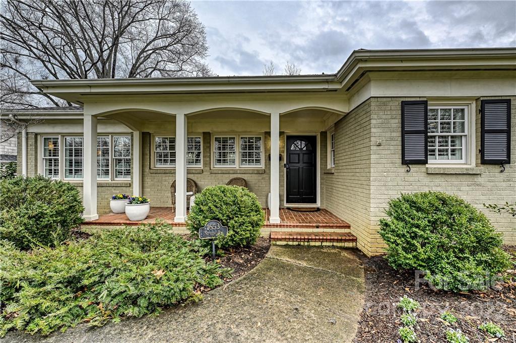 1653 Sterling Road Charlotte NC 28209