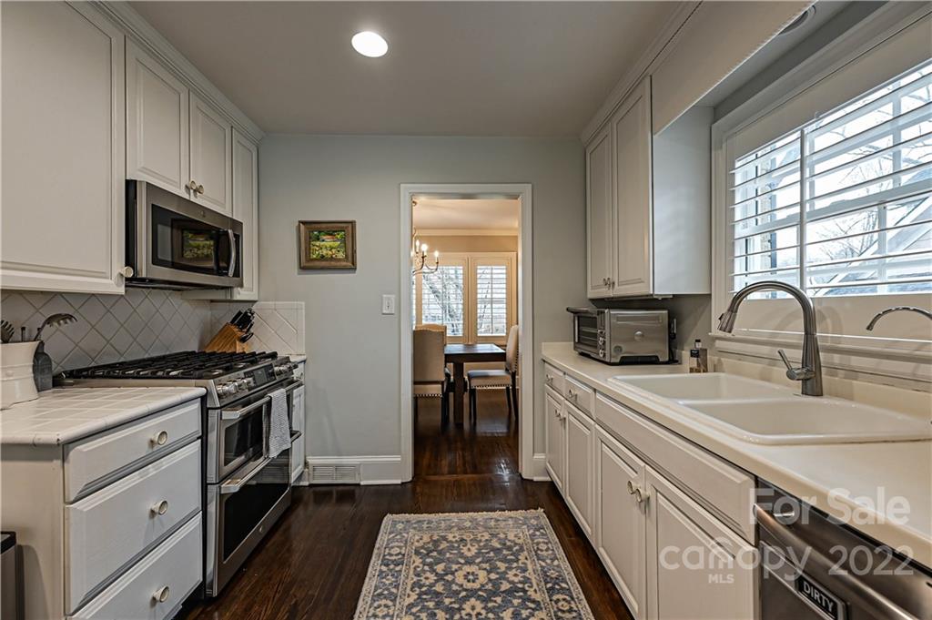 1653 Sterling Road Charlotte NC 28209