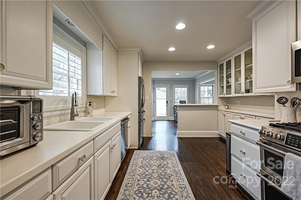 1653 Sterling Road Charlotte NC 28209