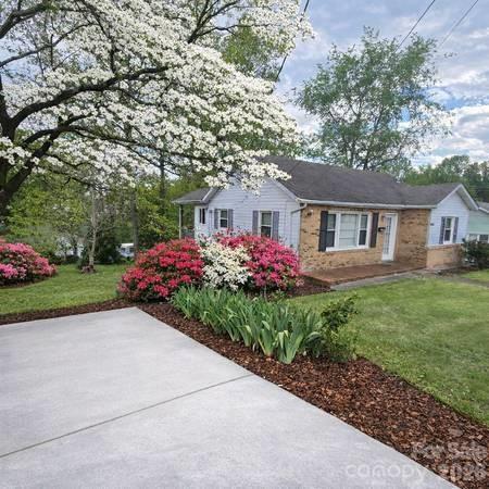 376 State Street Marion NC 28752