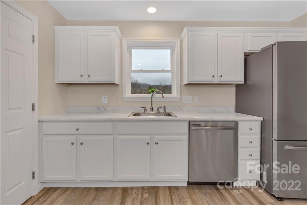 28 Price Road Asheville NC 28805