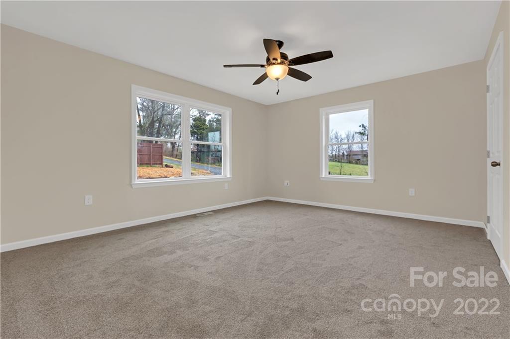 28 Price Road Asheville NC 28805