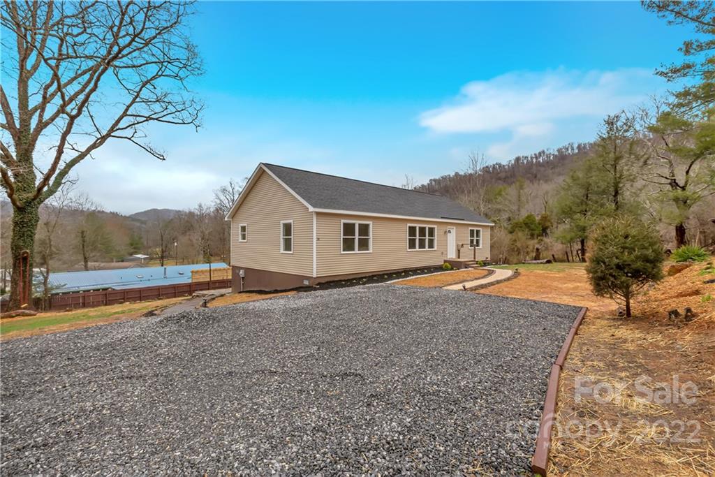 28 Price Road Asheville NC 28805