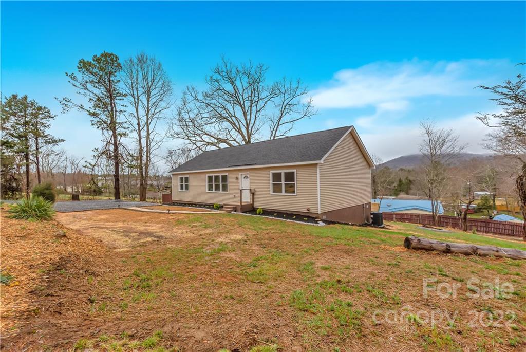 28 Price Road Asheville NC 28805