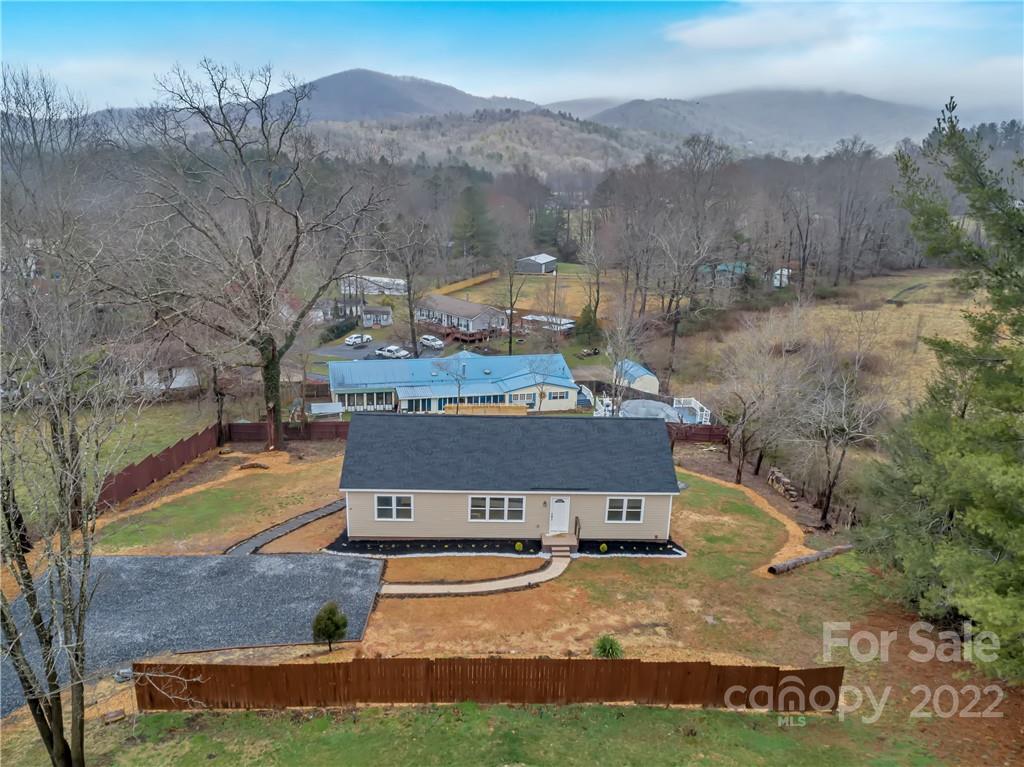 28 Price Road Asheville NC 28805