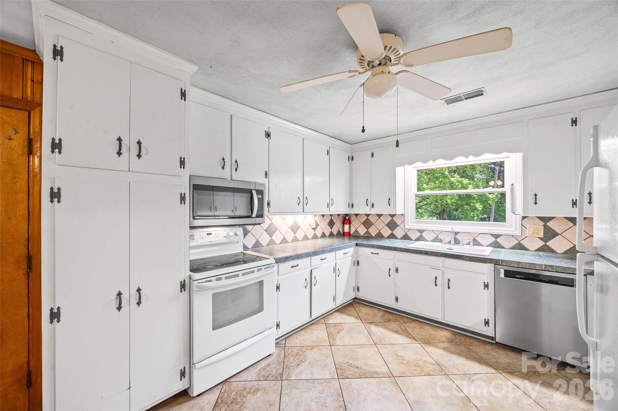 7233 Tuckaseegee Road Charlotte NC 28214