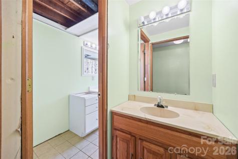7233 Tuckaseegee Road Charlotte NC 28214