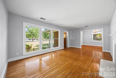 7233 Tuckaseegee Road Charlotte NC 28214