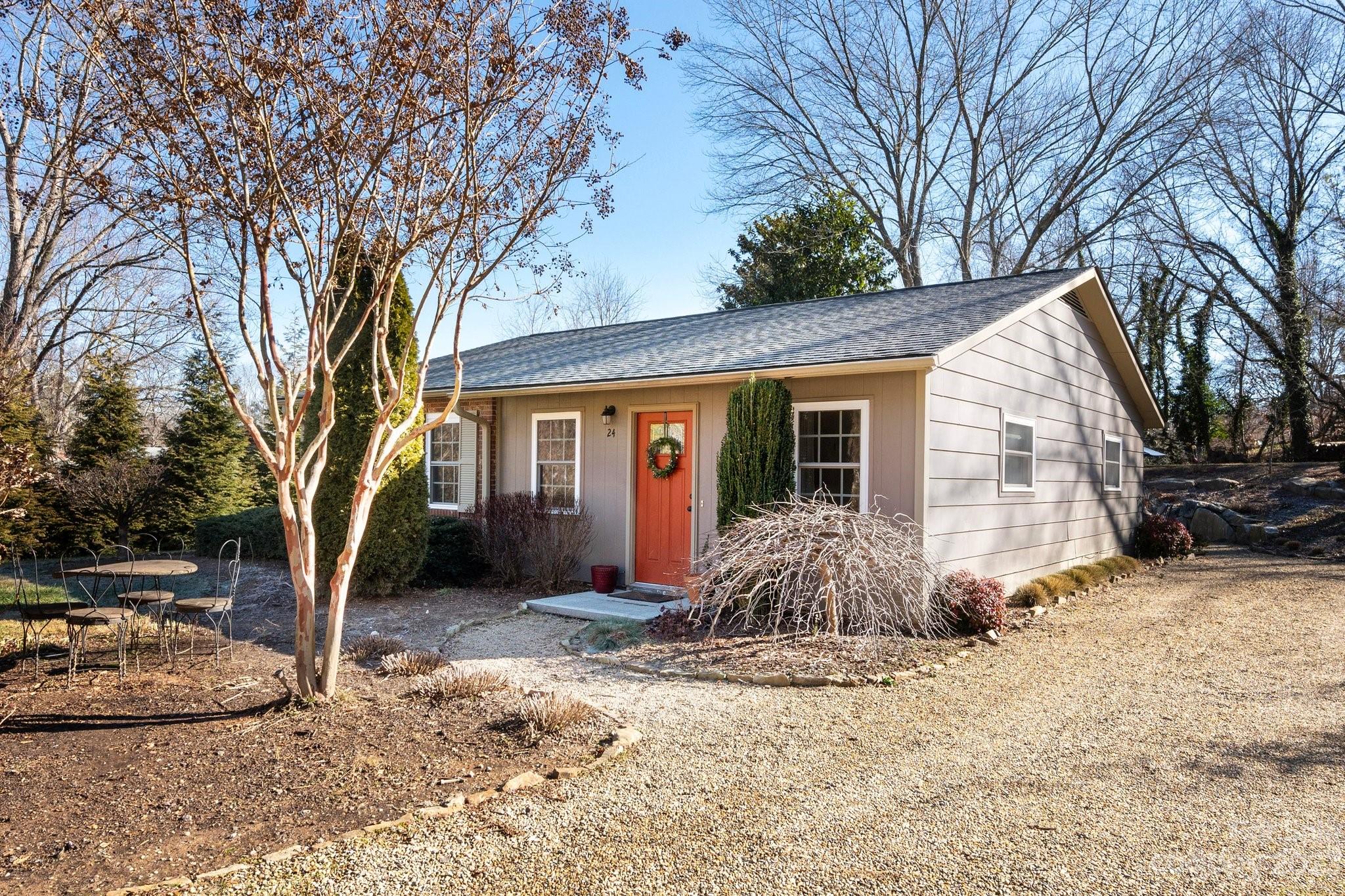 24 Waterford Court Asheville NC 28806