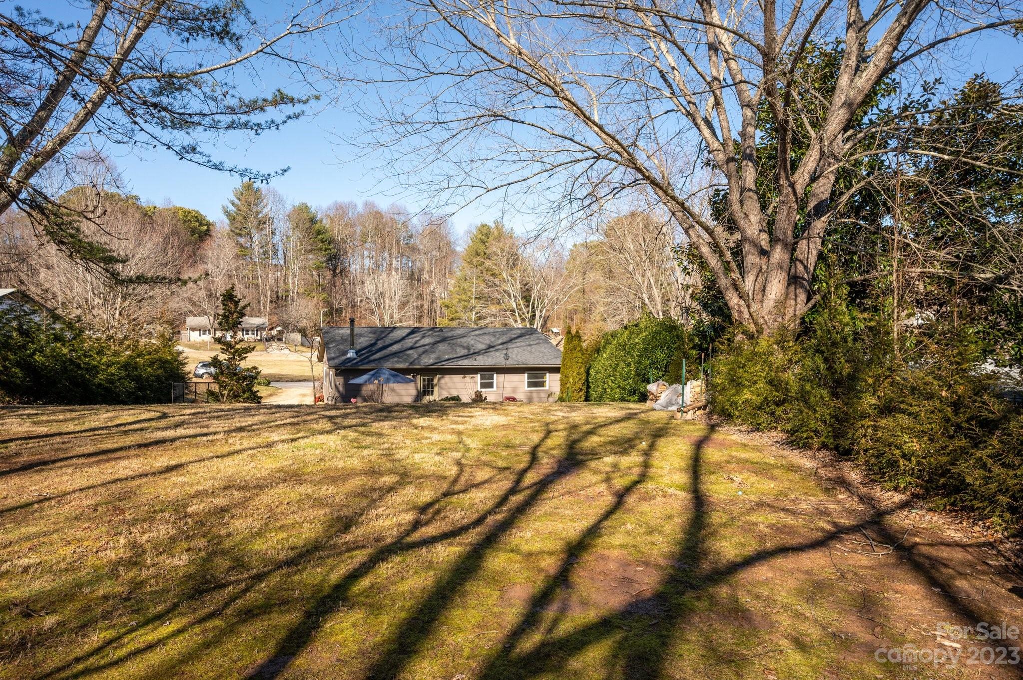 24 Waterford Court Asheville NC 28806
