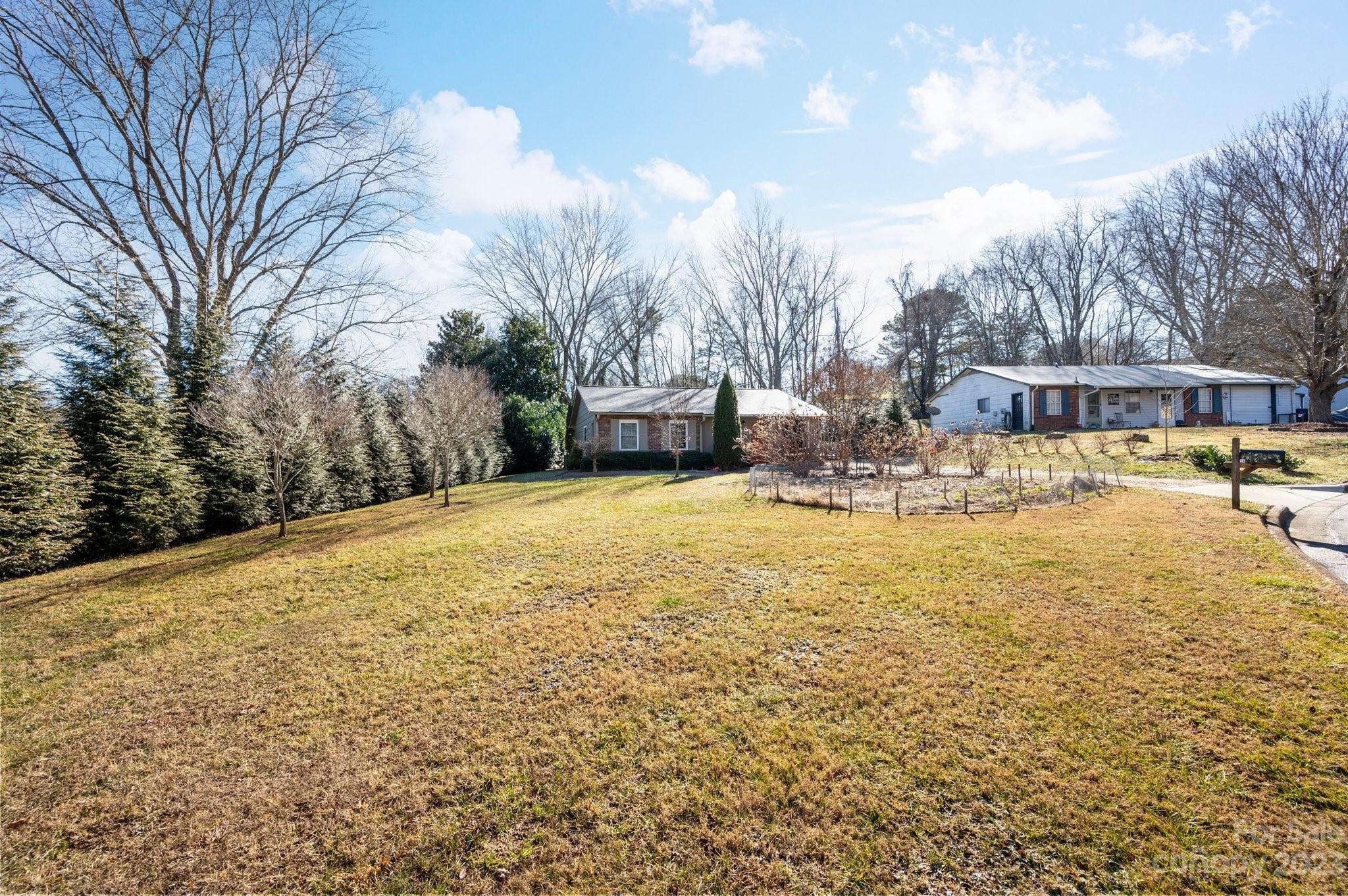 24 Waterford Court Asheville NC 28806