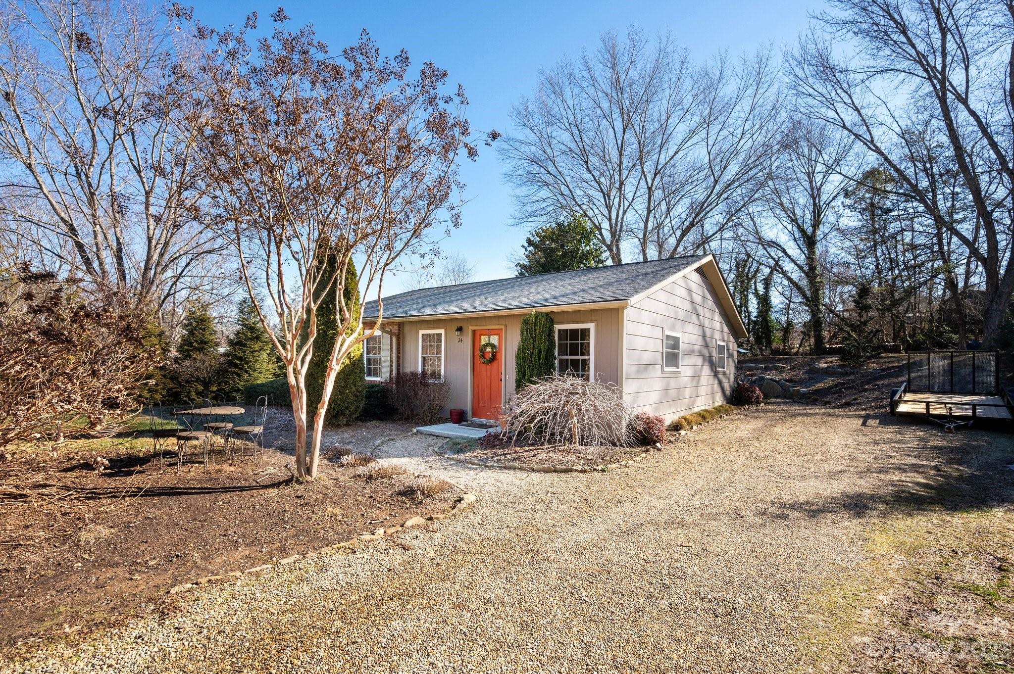24 Waterford Court Asheville NC 28806