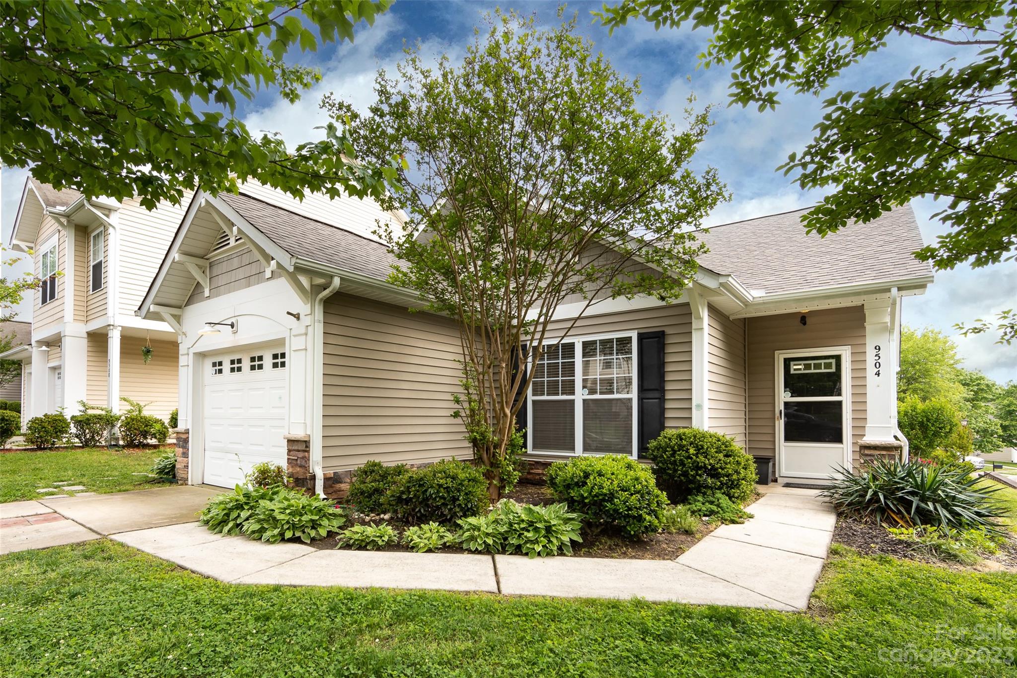 9504 Long Hill Drive Charlotte NC 28214