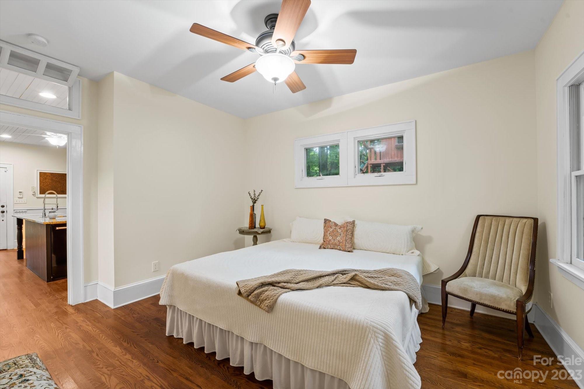 24 Warwick Road Asheville NC 28803