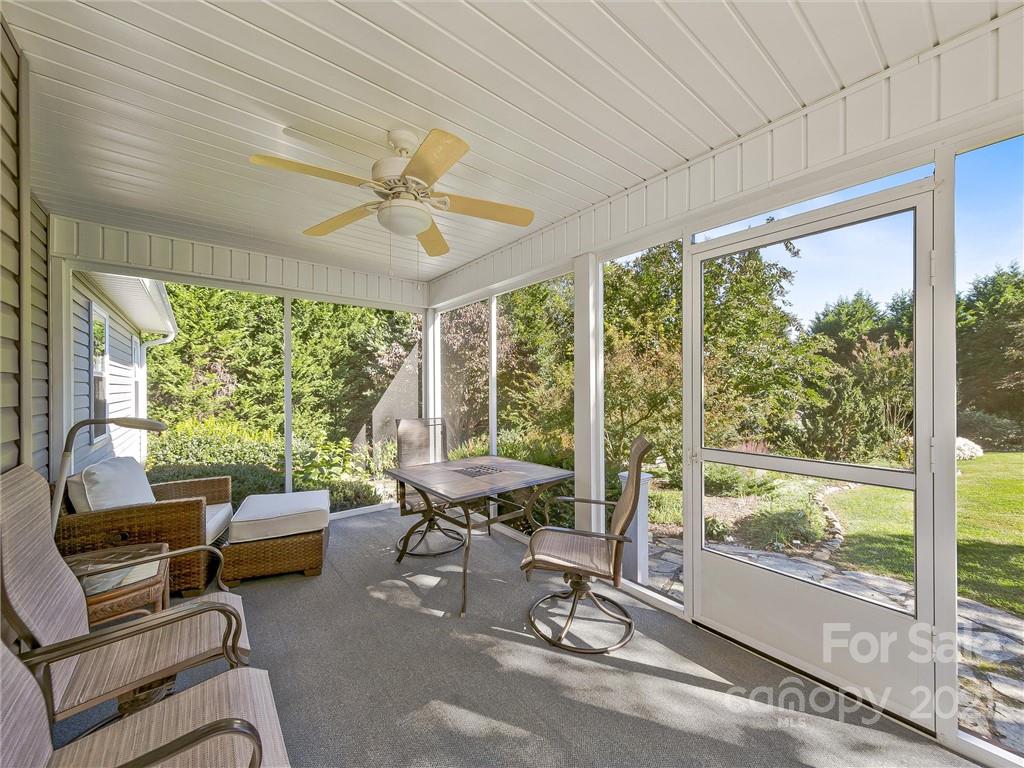 228 High Ridge Drive Mills River NC 28759