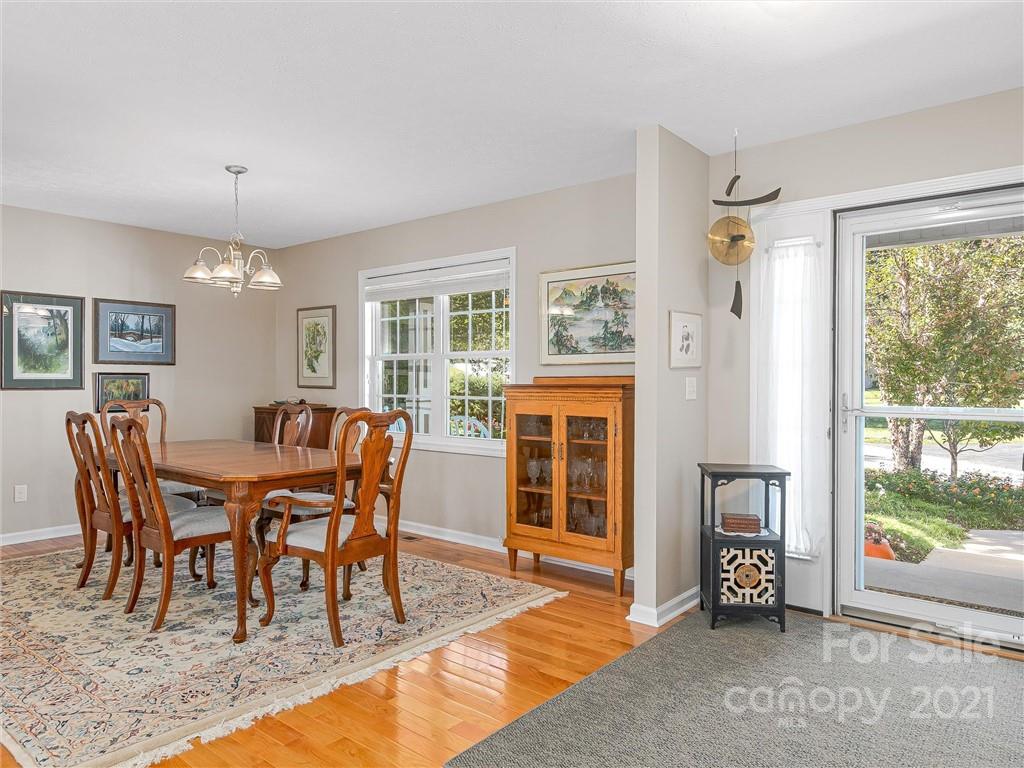228 High Ridge Drive Mills River NC 28759