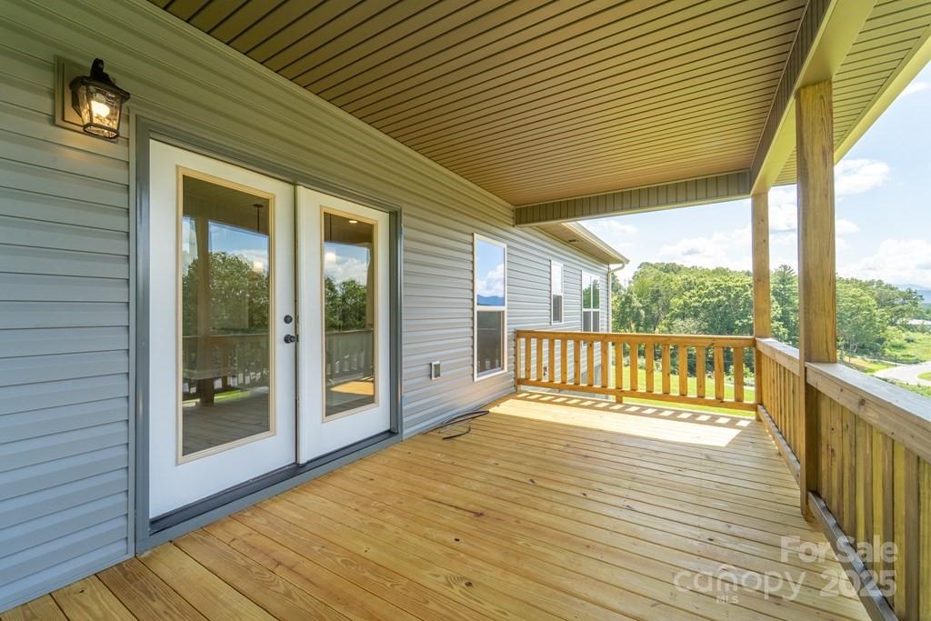 381 Scenic Ridge Circle Franklin NC 28734