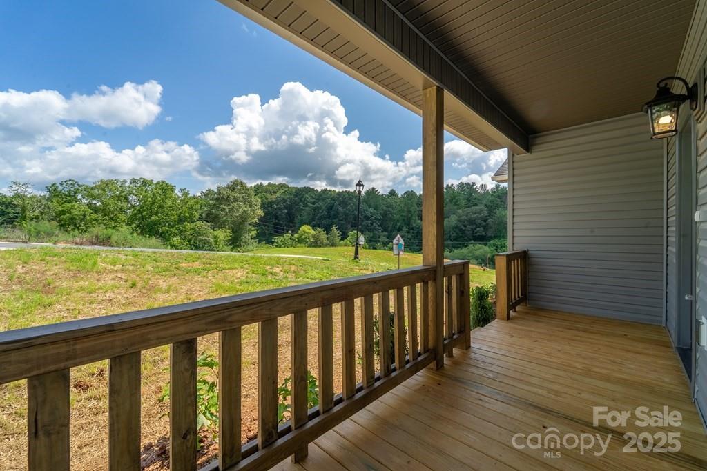 381 Scenic Ridge Circle Franklin NC 28734