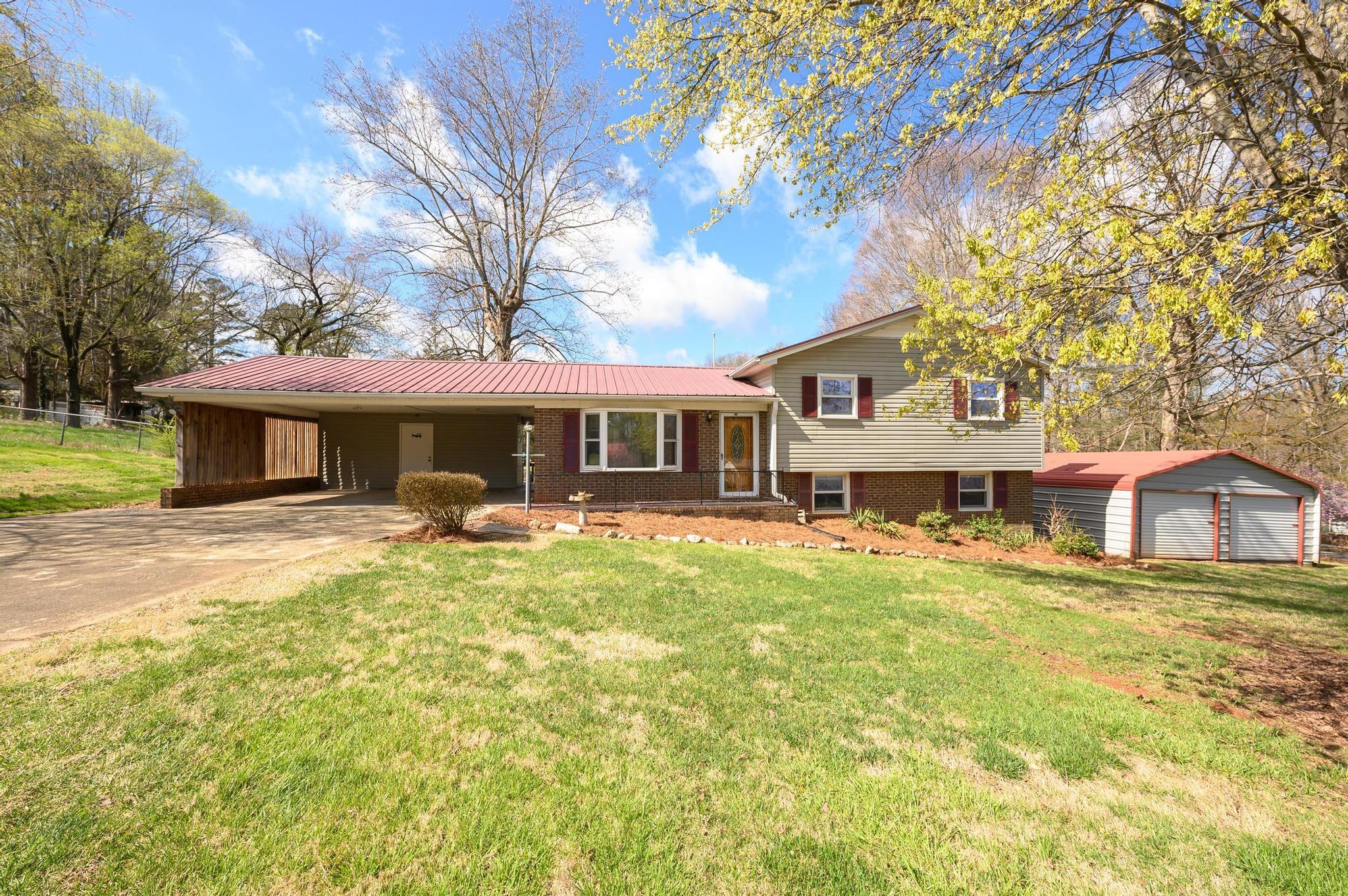 1081 Whispering Pines Drive Newton NC 28658