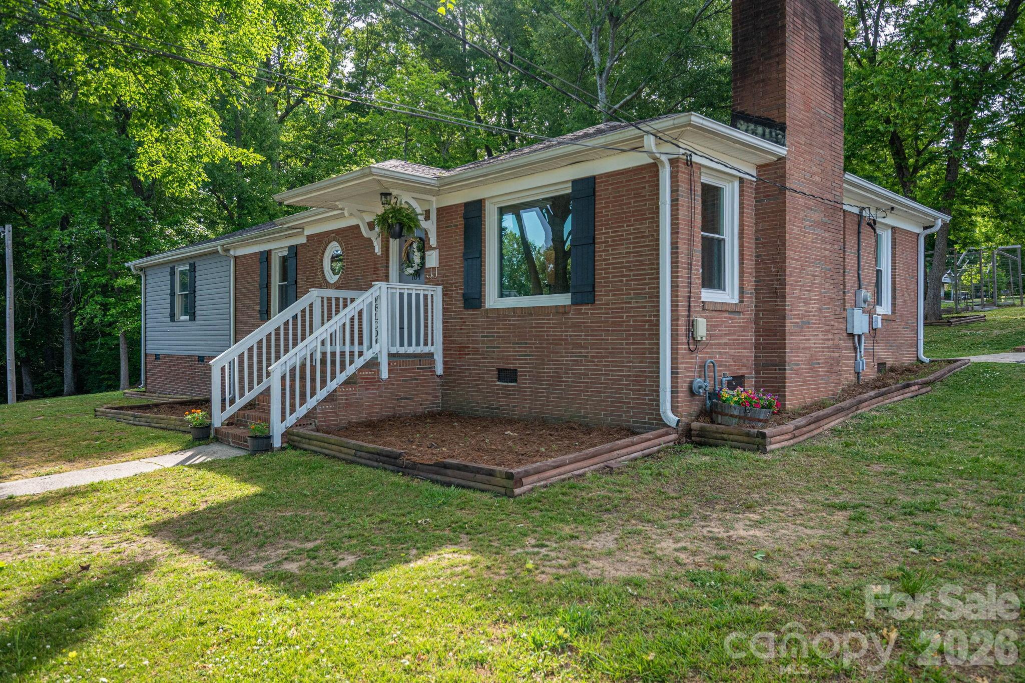 704 Dogwood Avenue Lincolnton NC 28092