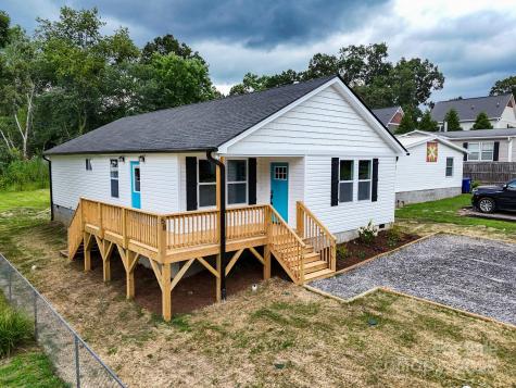 58 Goldmont Street Black Mountain NC 28711