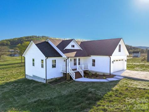 459 Waters Road Hendersonville NC 28792