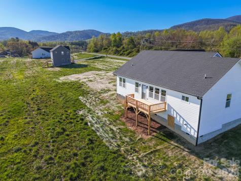 459 Waters Road Hendersonville NC 28792