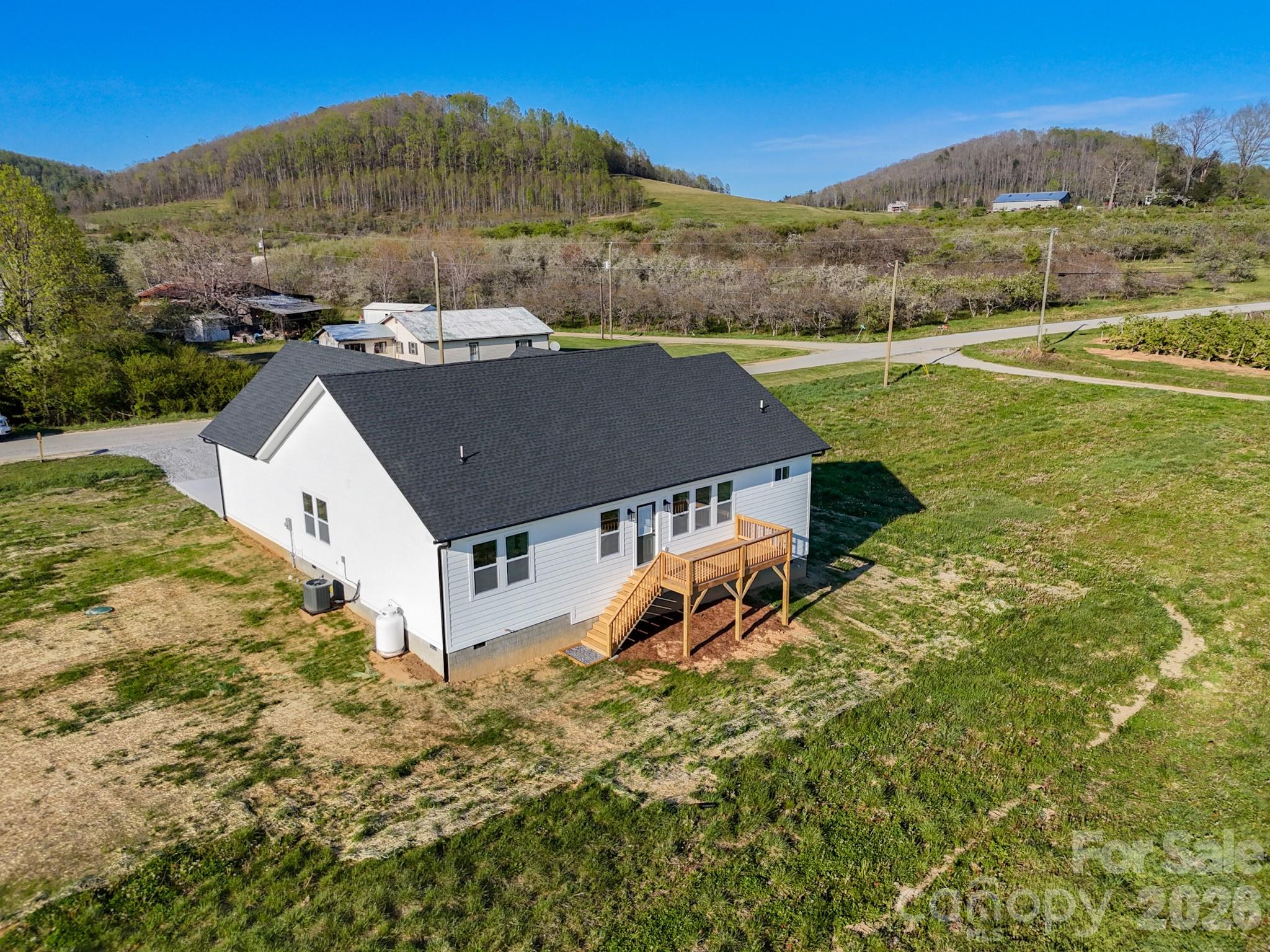 459 Waters Road Hendersonville NC 28792