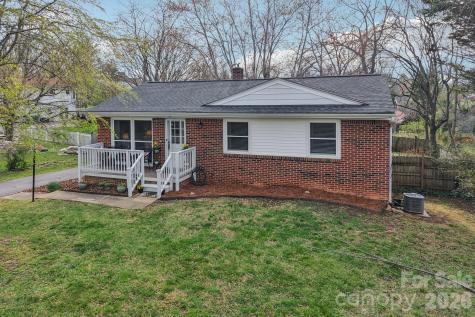 98 Oak Knoll Road Asheville NC 28804