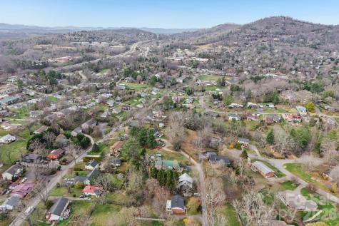 98 Oak Knoll Road Asheville NC 28804