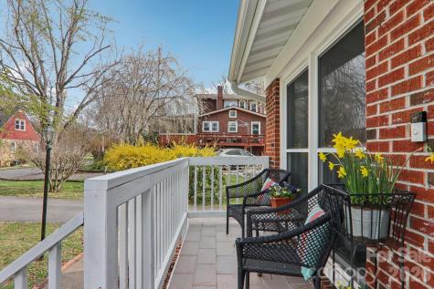 98 Oak Knoll Road Asheville NC 28804