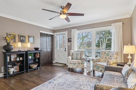 98 Oak Knoll Road Asheville NC 28804
