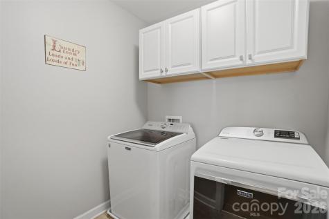 1464 Moss Creek Drive Harrisburg NC 28075