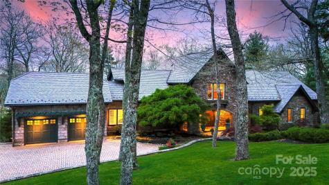 205 W Indrio Road Blowing Rock NC 28605