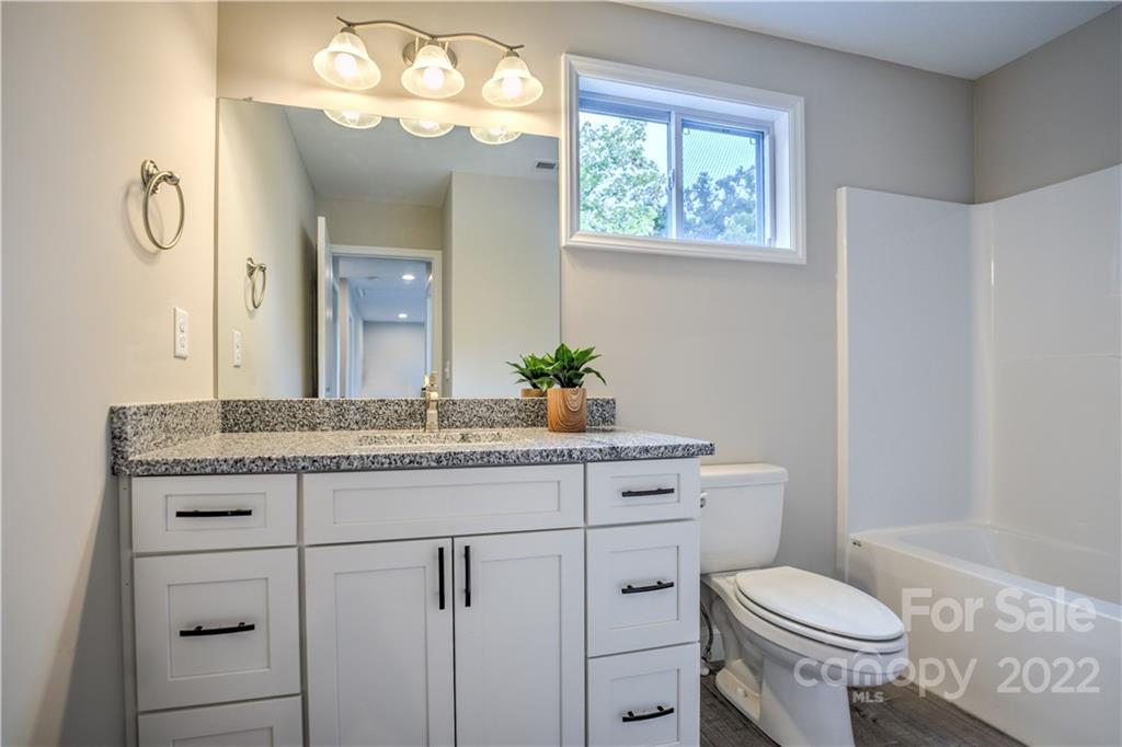 43 Clarks Chapel Extension Weaverville NC 28787