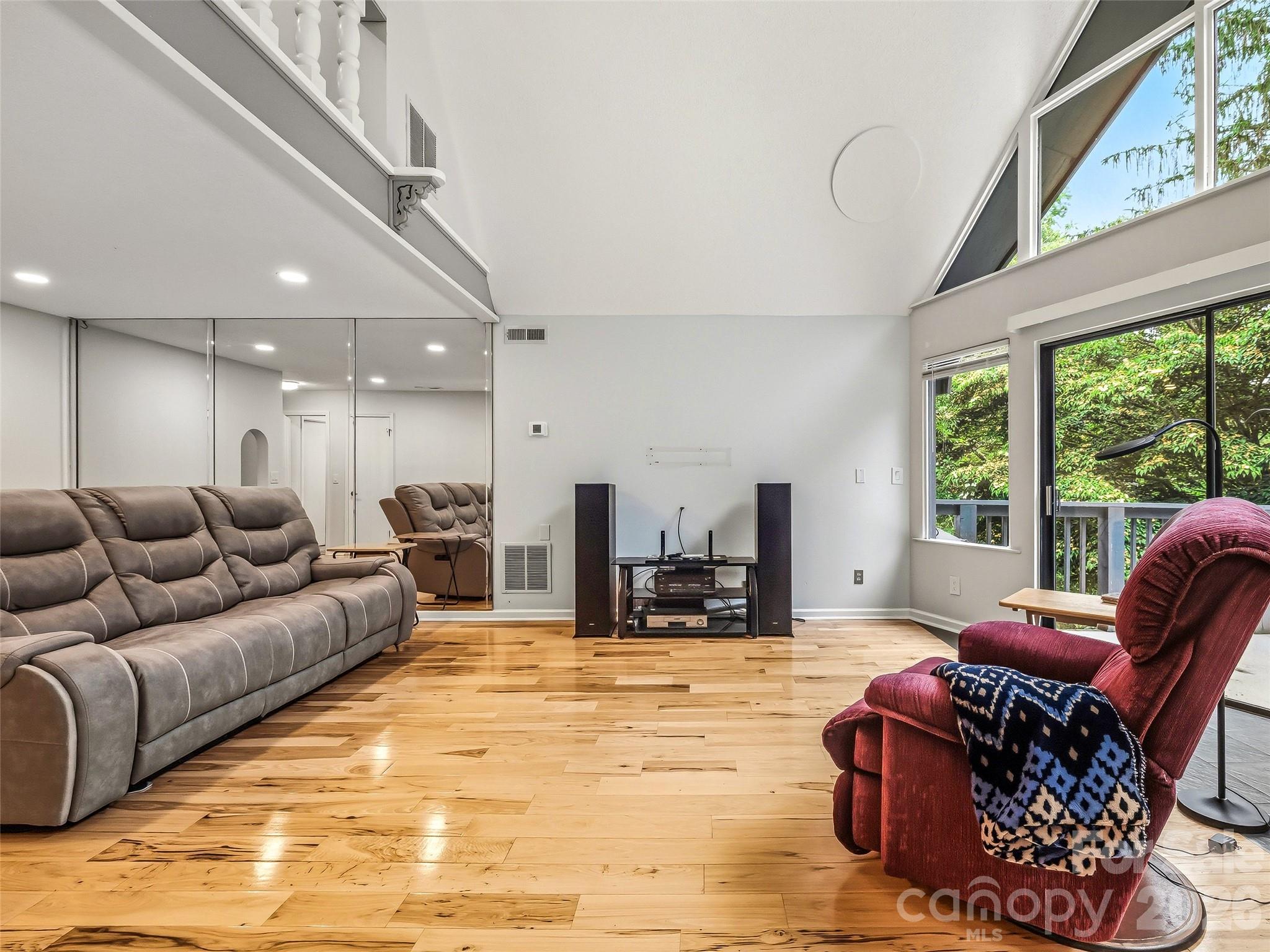 70 Skyline Drive Hendersonville NC 28791