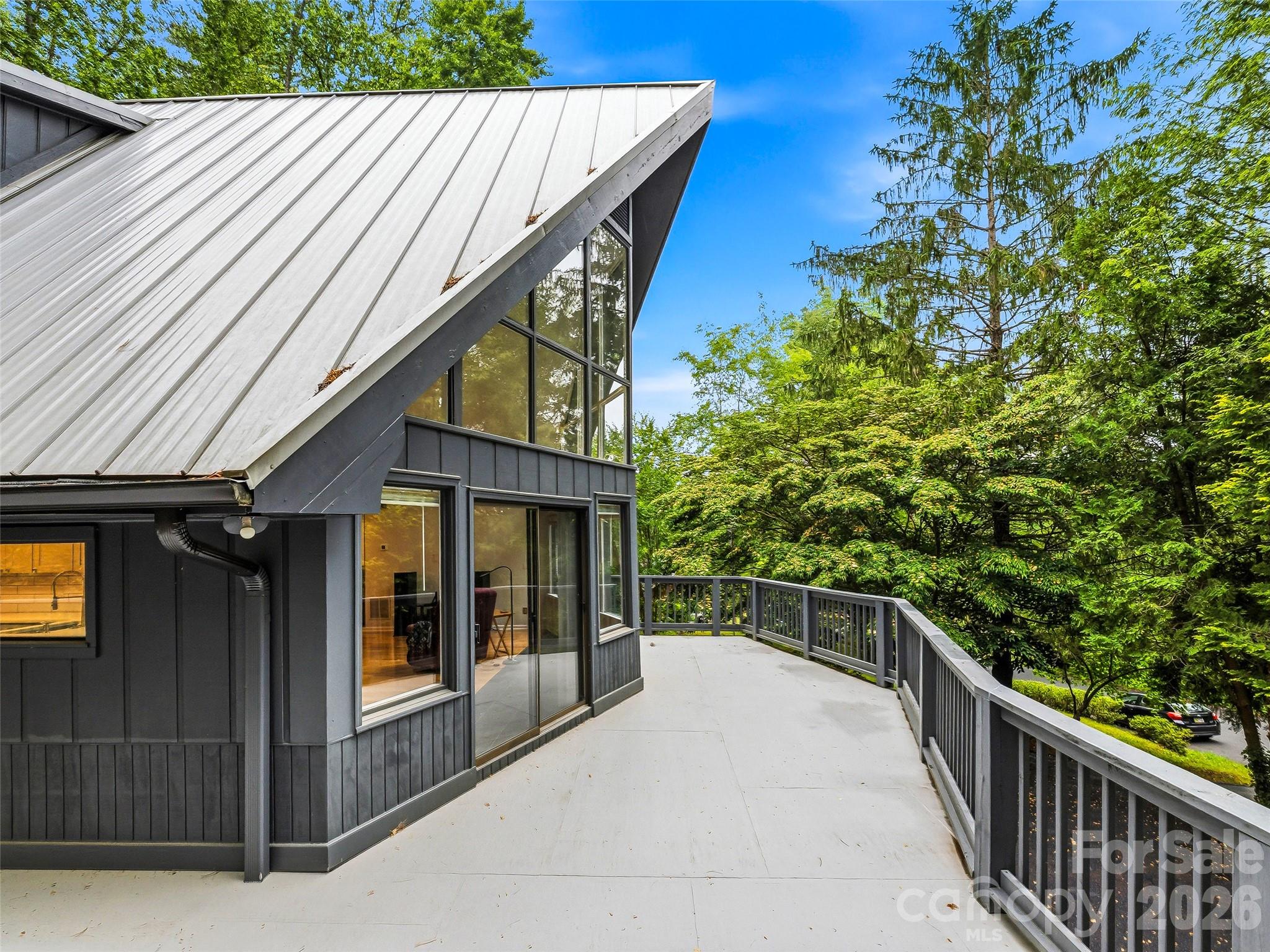 70 Skyline Drive Hendersonville NC 28791