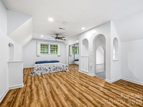 70 Skyline Drive Hendersonville NC 28791