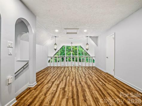 70 Skyline Drive Hendersonville NC 28791