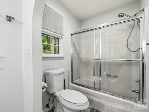 70 Skyline Drive Hendersonville NC 28791