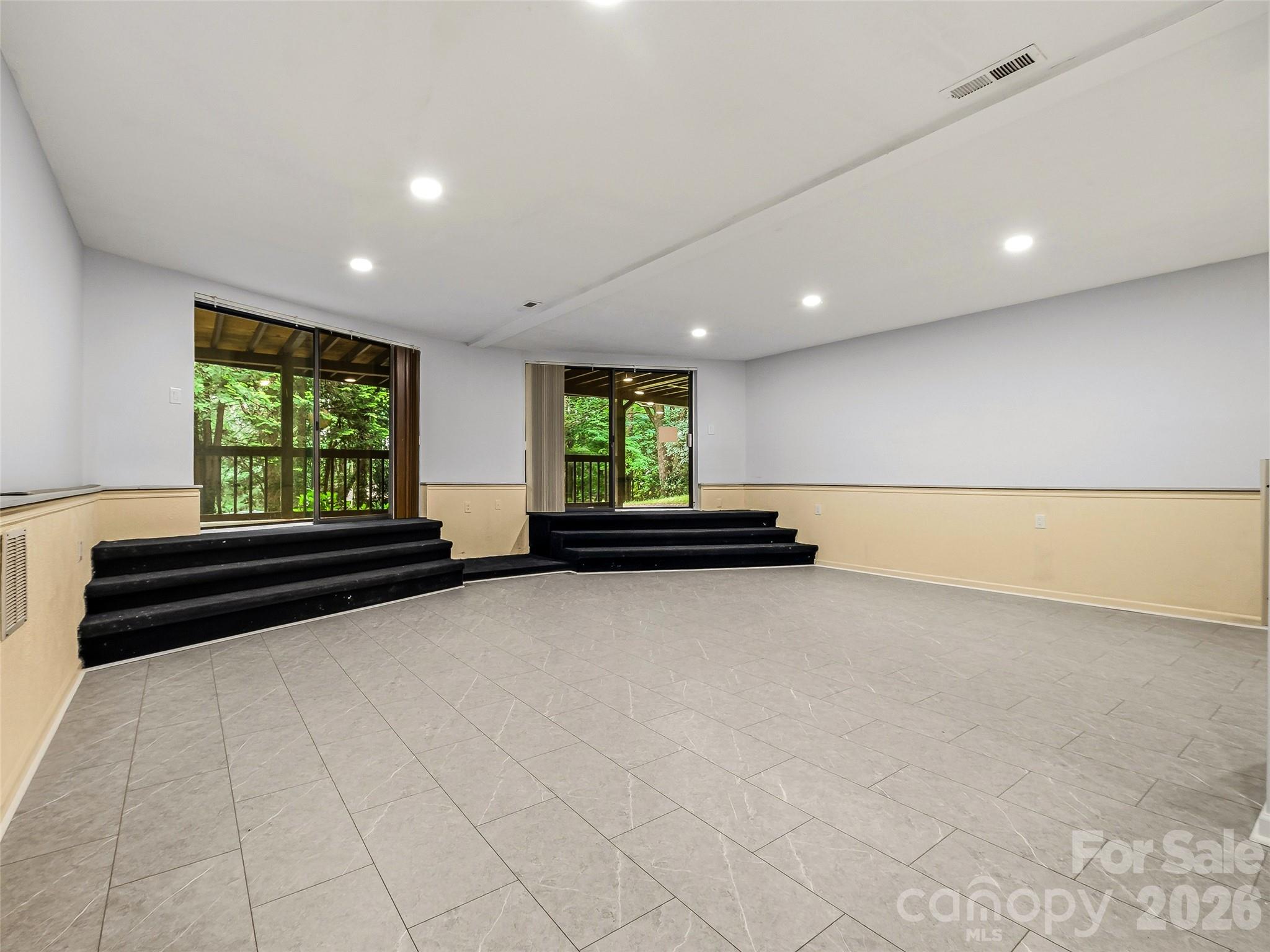70 Skyline Drive Hendersonville NC 28791