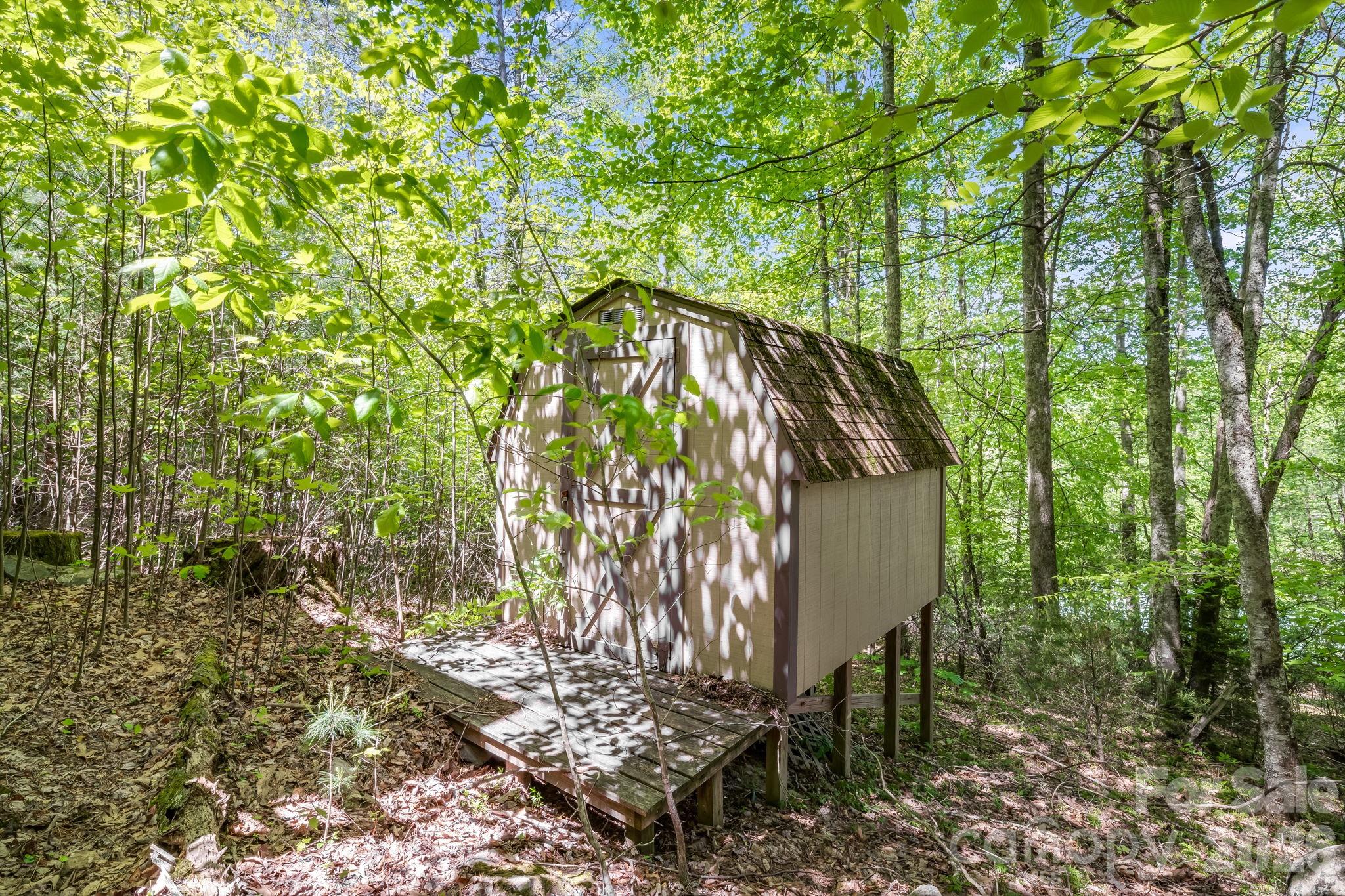 101 Serenity Lane Clyde NC 28721